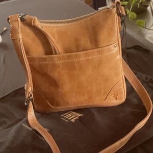 MELISSA SWING PACK GENUINE FRYE CROSSBODY BAG - BOUGHT BRAND NEW AND NEVER USED